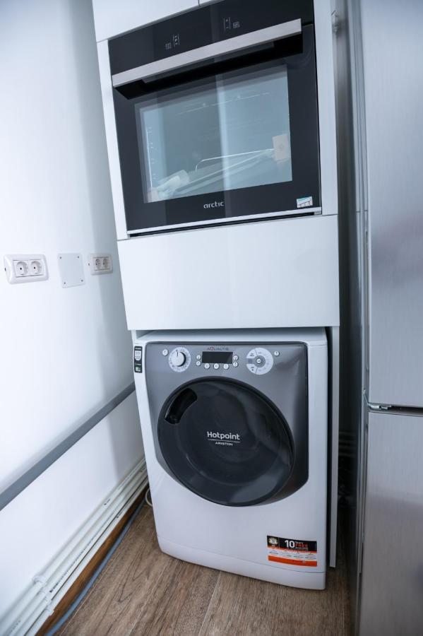 Apartament Central Târgu Jiu エクステリア 写真